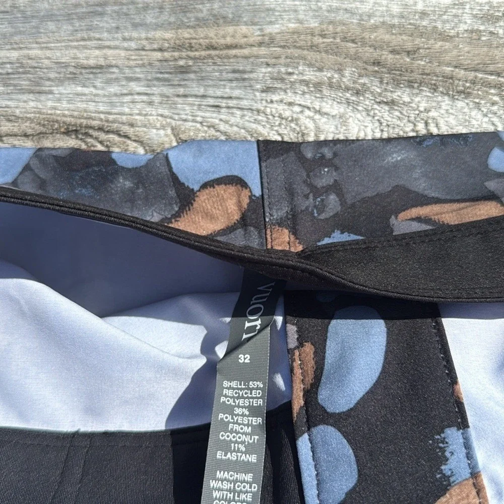 VUORI Infinity‎ Boardshort CLOUD ABSTRACT MENS SIZE 32 nwt swim trunks